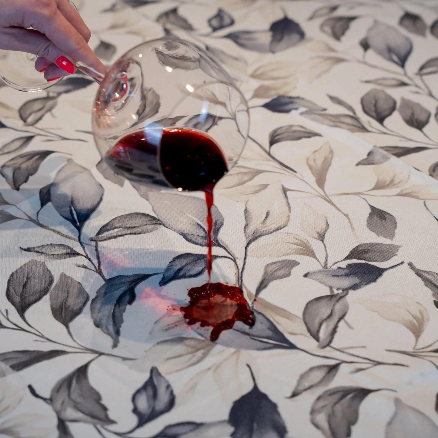 Mantel Hojas Blancas | Antimanchas Casa Guapa