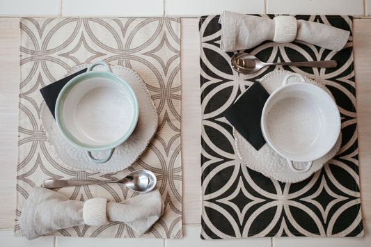 Set de Individuales Reversibles Sicodélico Negro & Beige