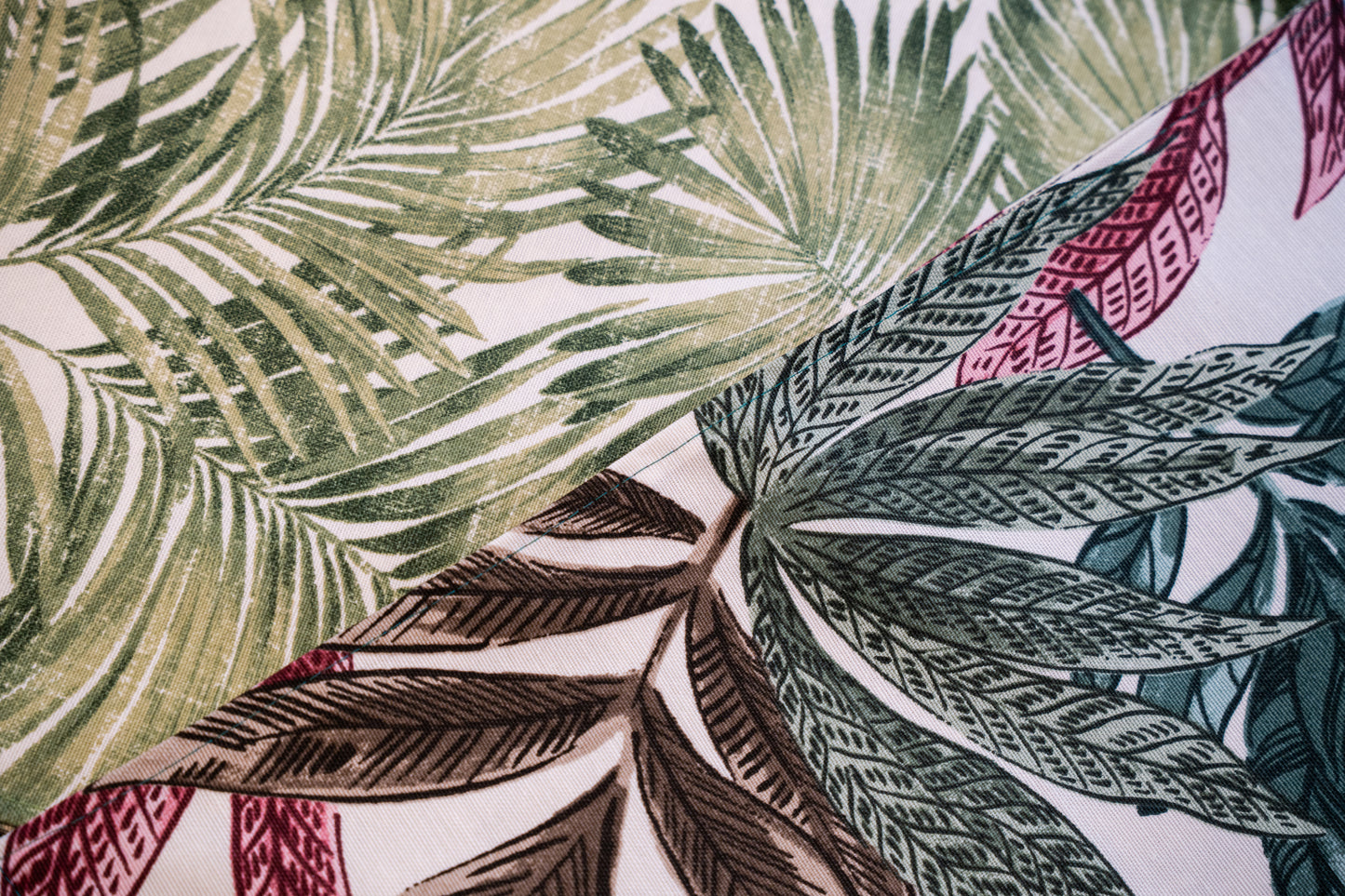 Caminito Reversible Safari Rosado & Palmera Verde