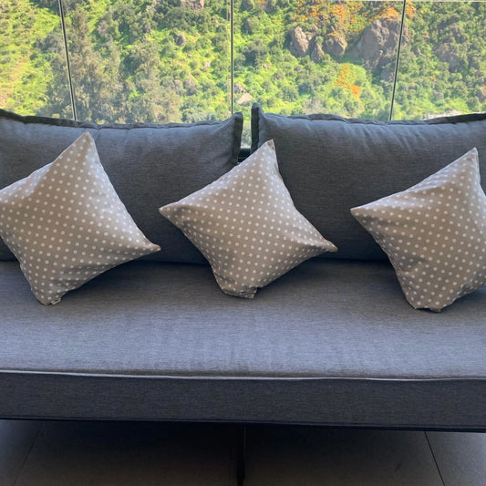 Funda de Cojín Puntos Beige Casa Guapa